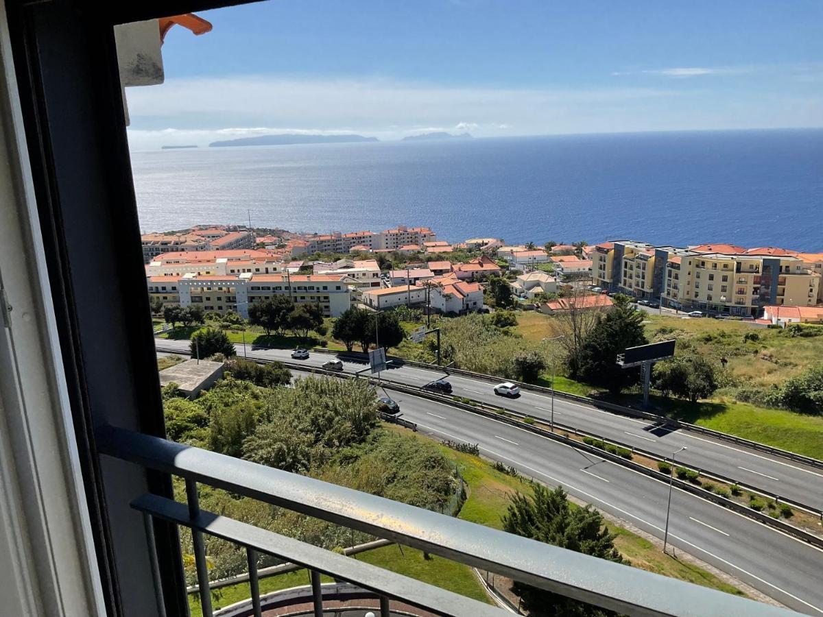 Moniz Apartment Caniço Eksteriør billede